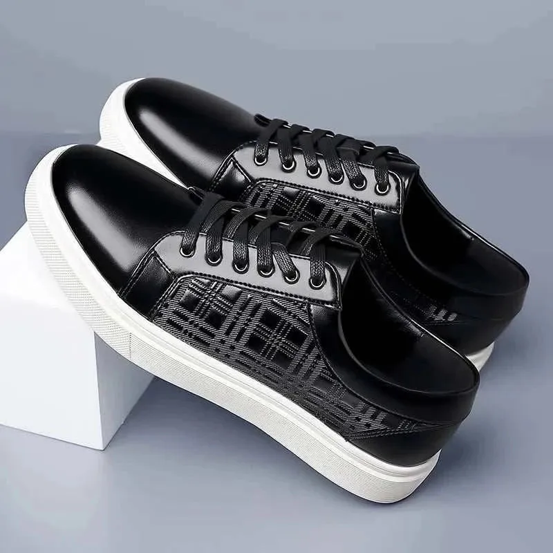 Intense blue casual shoes