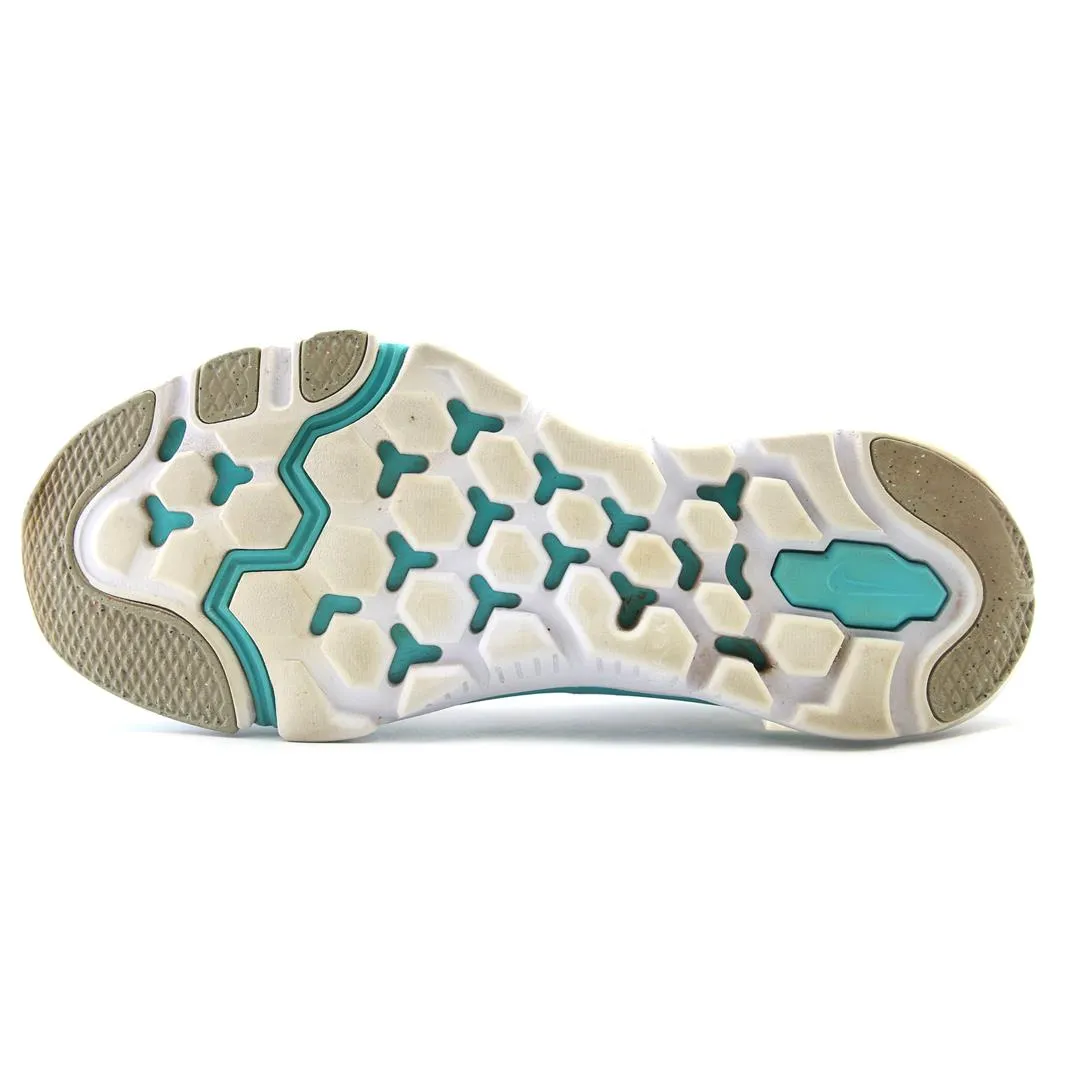 NIKE  FLEX SUPREME TR 3