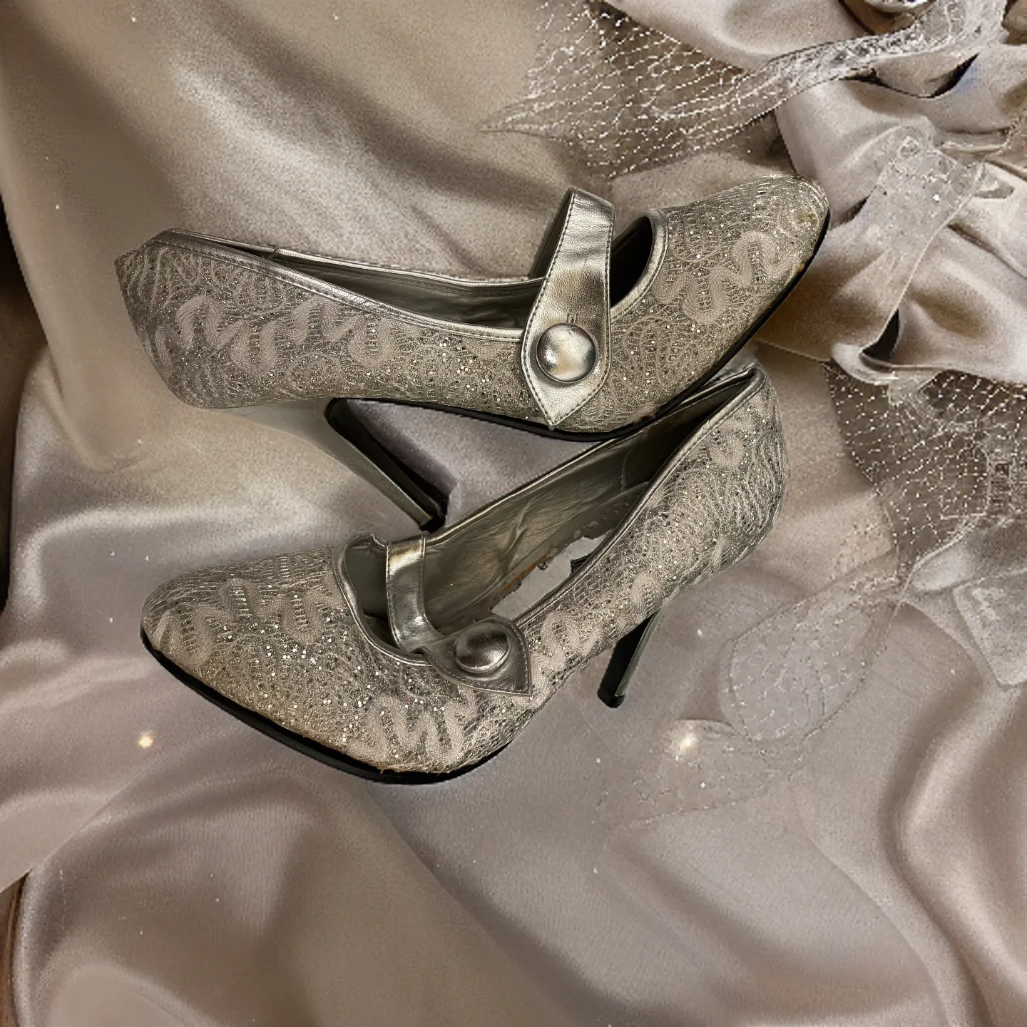 Vintage luxury women grey heel shoe size 39
